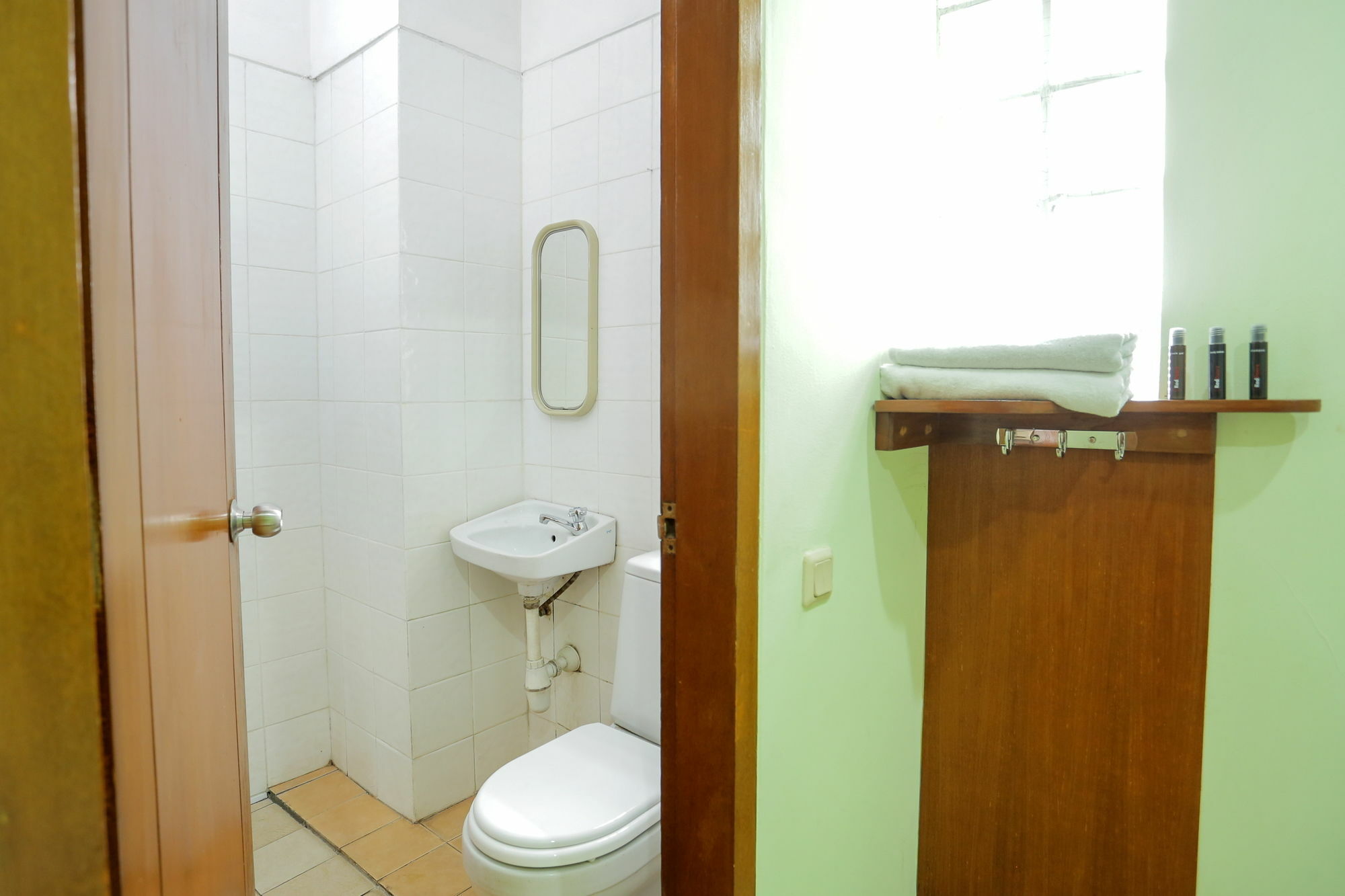 Reddoorz Near Sukajadi Hotel Бандунг Екстериор снимка